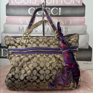 Coach Poppy Tartan Plaid Appliqué
Glam Tote Shoulder Bag Original Box